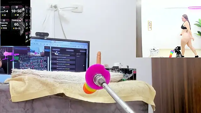 Paulina_Davis_'s cam snapshot