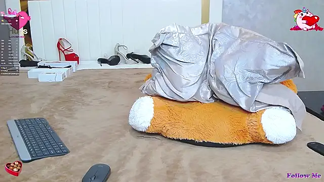 FlirtDeea's cam snapshot