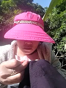 AlilaK2's cam snapshot