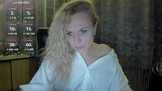 LanaLight_x's cam snapshot