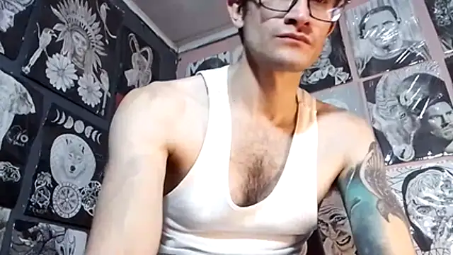 Loggan_donnelly live sex cam