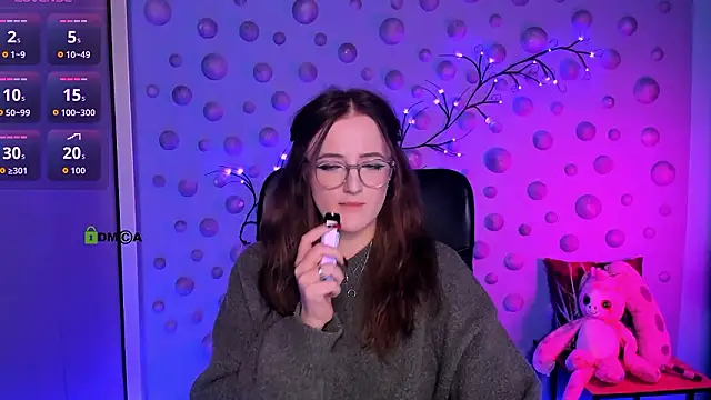 luna_berryy's cam snapshot