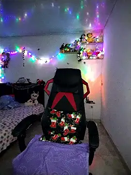 esmeralda_jadees's cam snapshot