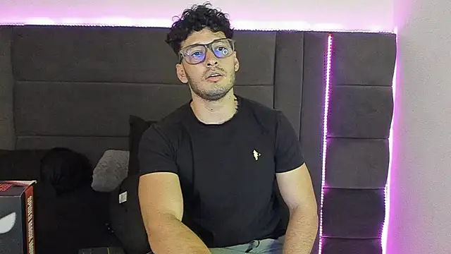 alejandro__2's cam snapshot