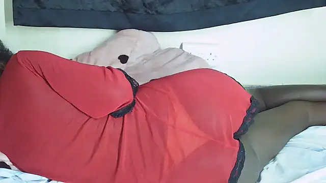 Minenhle-2001's cam snapshot