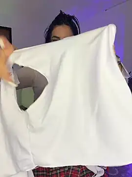 carol_latina13's cam snapshot