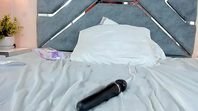 LucciaPorter's cam snapshot