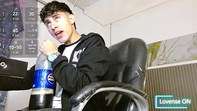 Dyla_n18's cam snapshot