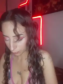 AlexxaAndRileyy's cam snapshot