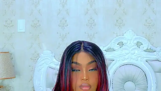 TianahGlow's cam snapshot