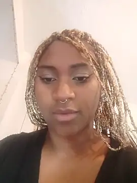 EvonyFoxxx's cam snapshot