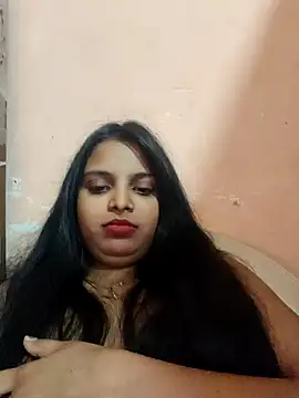 Maahhii_2 live sex cam