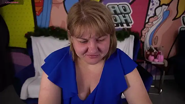 EmmaKanee live sex cam