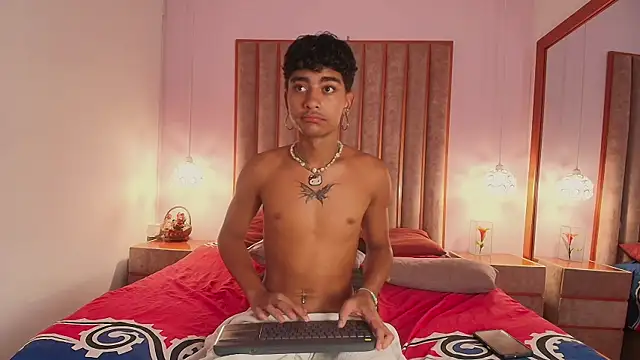 Mike_thomsonn's cam snapshot