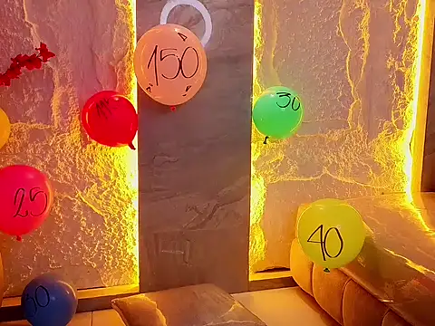 isabella_tp's cam snapshot