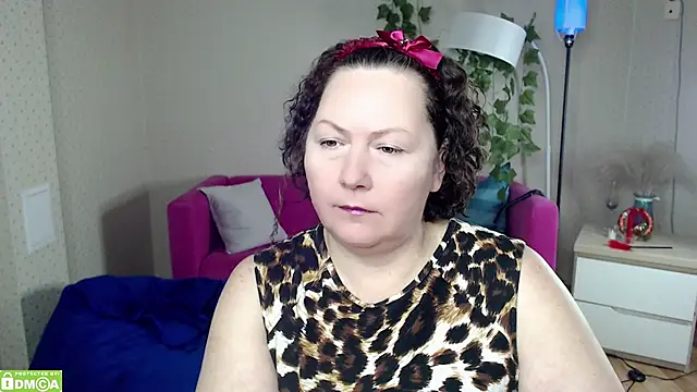 milf_hornys's cam snapshot