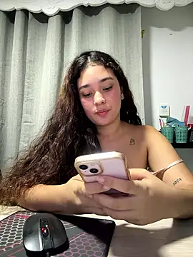 lana_rousse01's cam snapshot