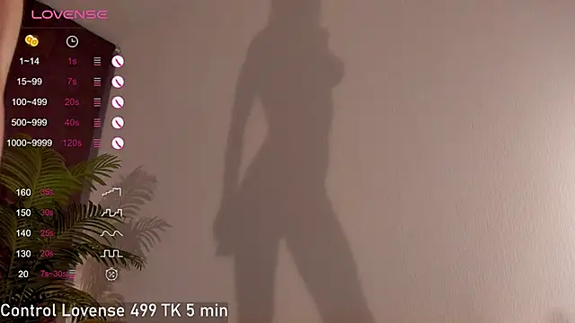 VickiRoom live sex cam