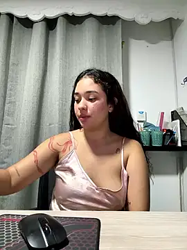 lana_rousse01's cam snapshot