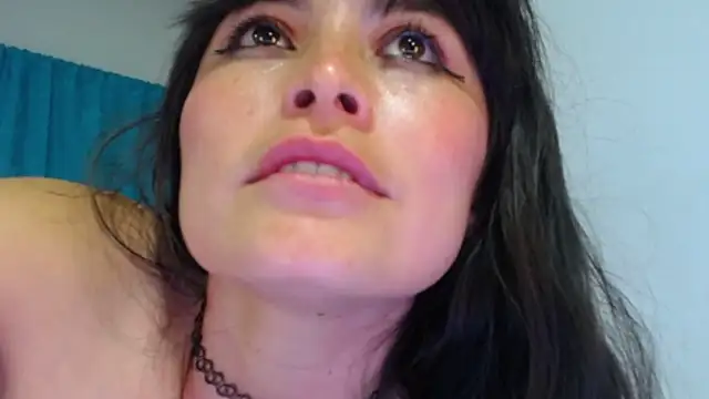 Alexandrasaenz's cam snapshot