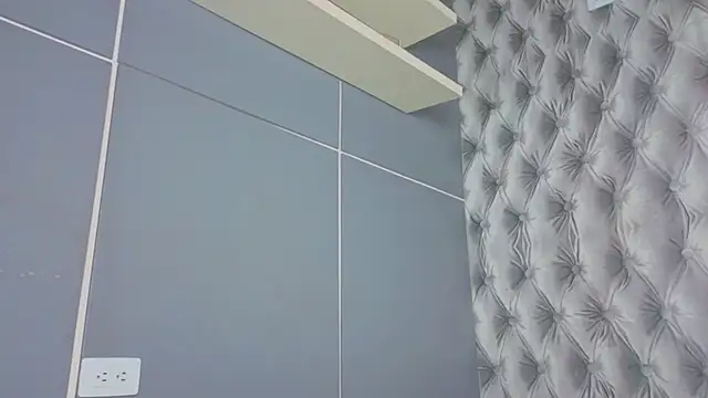 Hilary-banks's cam snapshot