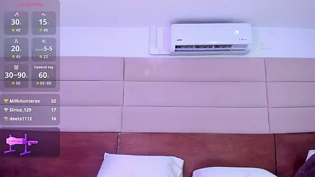 mia_celezte's cam snapshot