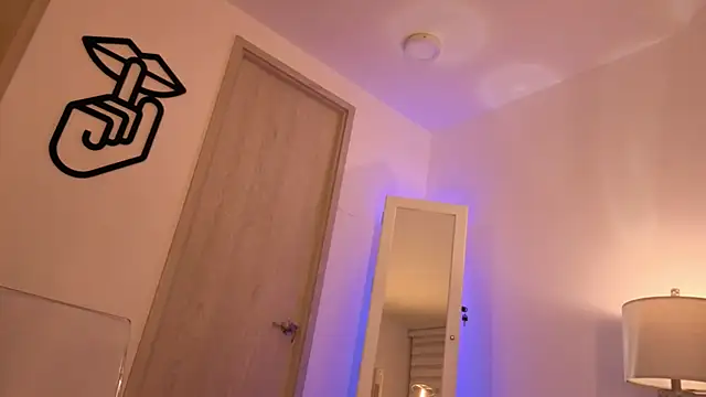 mandi4pole_ live sex cam