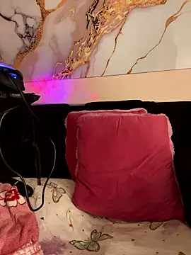 bonnie_18x live sex cam