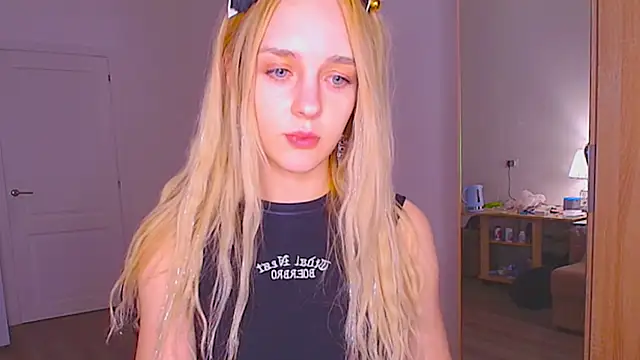 sailormoon666_'s cam snapshot