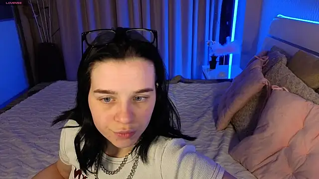 ShyyMariaa live sex cam