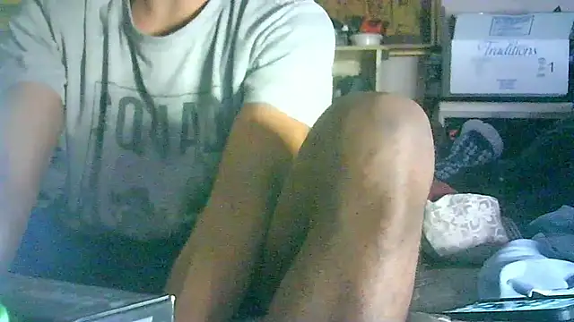 ON3YOULLN3VER_FIR3's cam snapshot