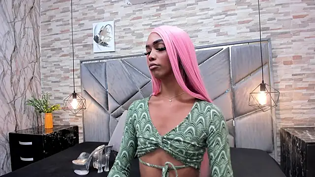 Fantasy_Trans_'s cam snapshot