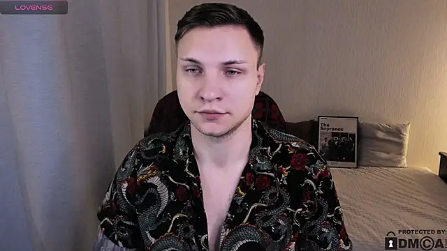 handsome_guy01's cam snapshot