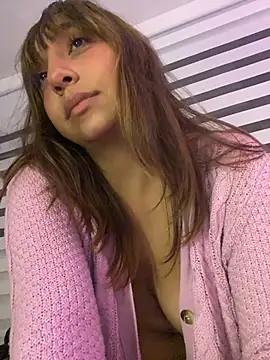 petite_tatis's cam snapshot