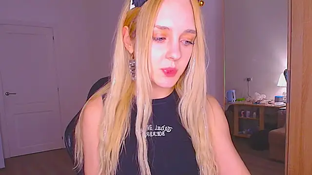 sailormoon666_'s cam snapshot