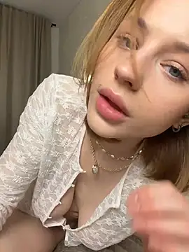 Camilla_Railian's cam snapshot