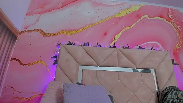 Taylor__cooper's cam snapshot