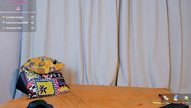 CharlotteLauren live sex cam