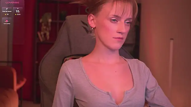 KiraMontoya live sex cam