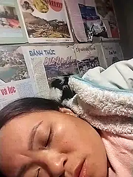 AlilaK2's cam snapshot