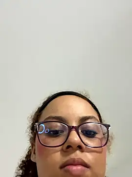 AlesiaCooper live sex cam