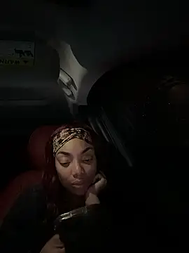 butterflybootyy live sex cam