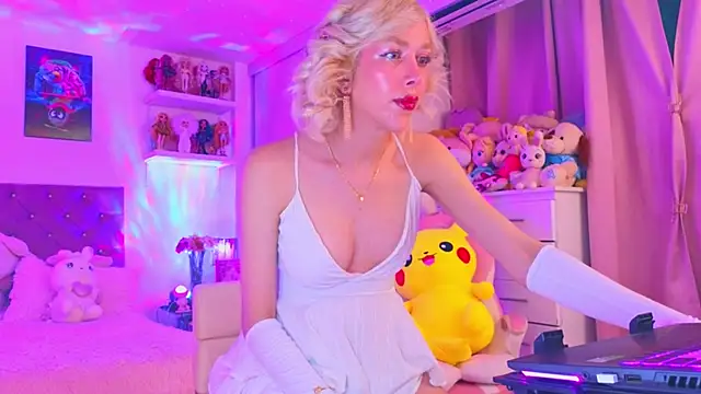 MadamBarbiee's cam snapshot