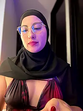 Badra_Abaid's cam snapshot