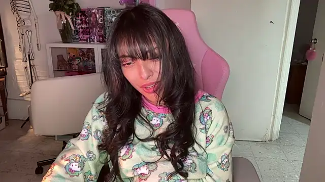 kaithra's cam snapshot