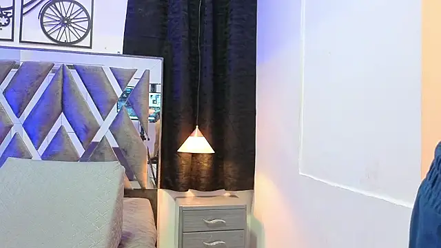 SalomeWilson's cam snapshot