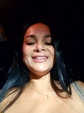 CataleyaRusso's cam snapshot