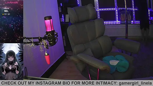 Gamergirl-Linela live sex cam