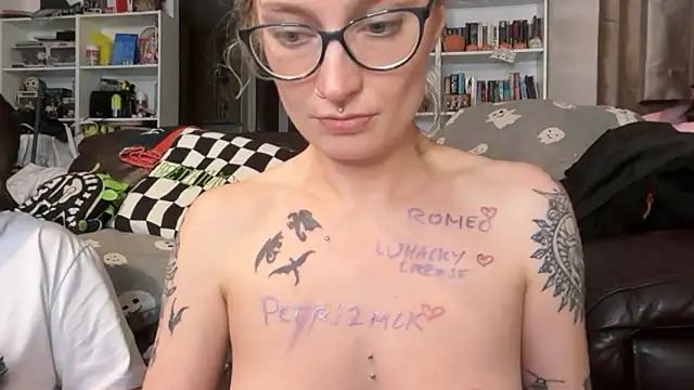 harleyblair live sex cam