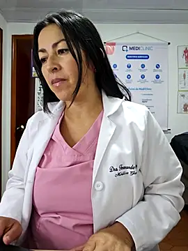 JustSamantha_'s cam snapshot